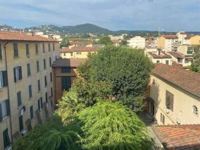 Ufficio in affitto a Quartiere 2, Firenze