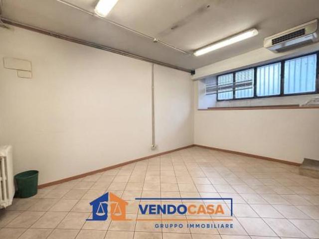 Ufficio in affitto a Quartiere 1, Firenze