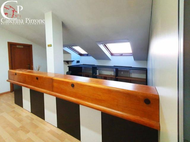 Ufficio in affitto a Quartiere 3, Firenze