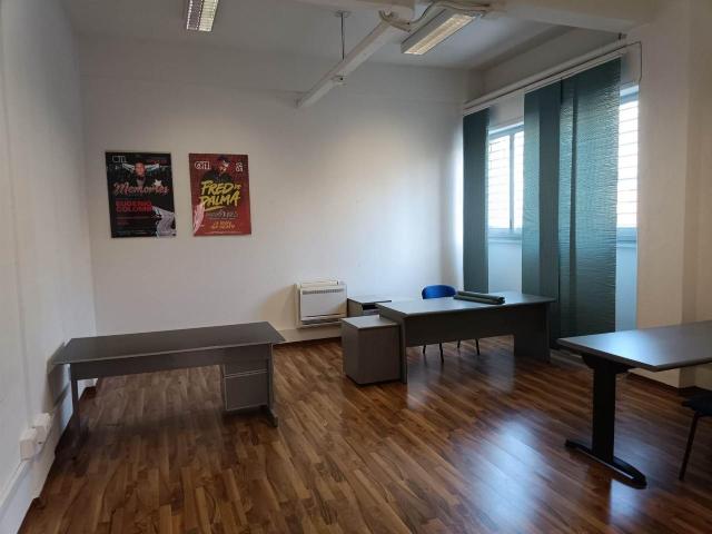 Ufficio in affitto a Quartiere 2, Firenze