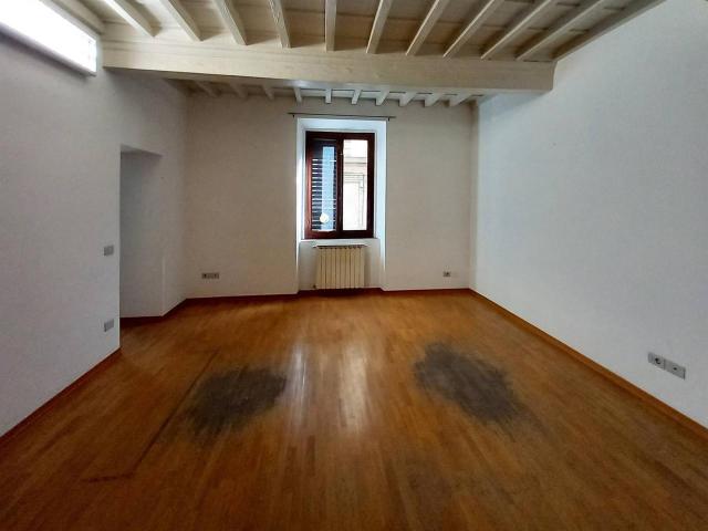 Ufficio in affitto a Quartiere 1, Firenze