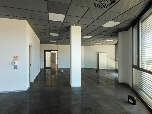 Ufficio in affitto a Quartiere 5, Firenze