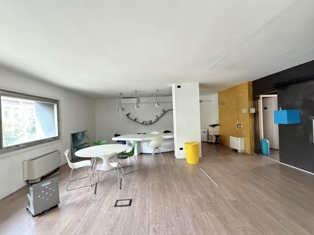 Ufficio in affitto a Quartiere 1, Firenze