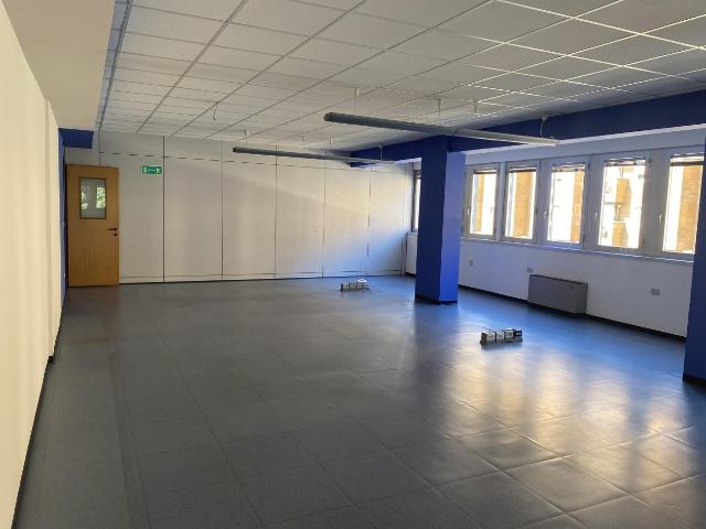 Ufficio in affitto a Quartiere 5, Firenze