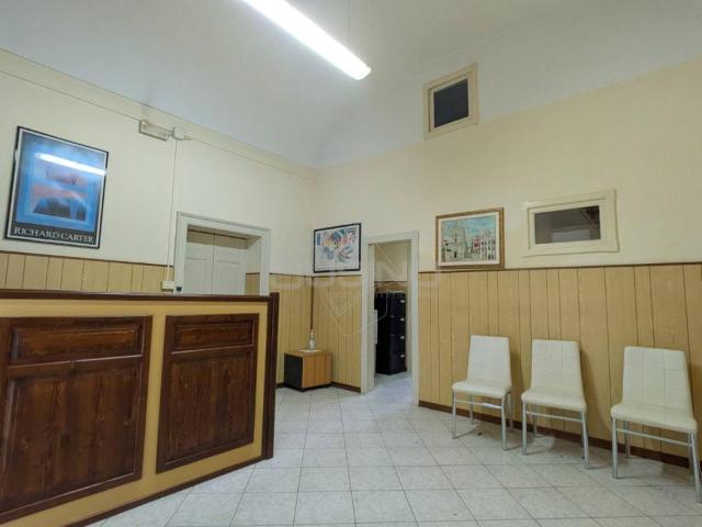 Ufficio in affitto a Floridia, Sicilia