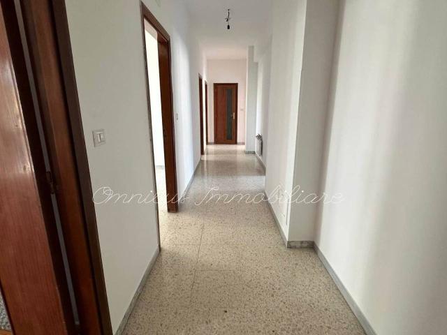 Ufficio in affitto a Puglia, Foggia