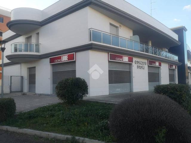 Ufficio in affitto a Puglia, Foggia