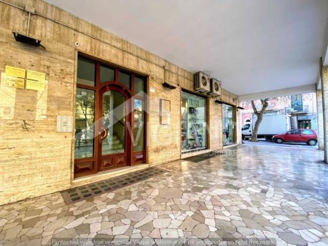 Ufficio in affitto a Puglia, Foggia