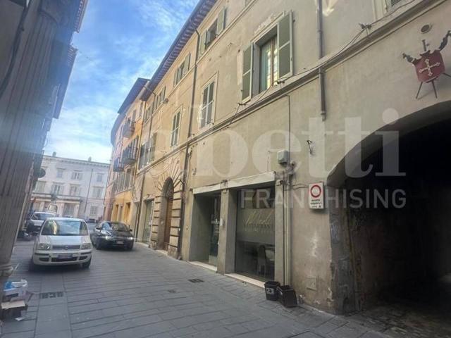 Ufficio in affitto a Foligno, Umbria