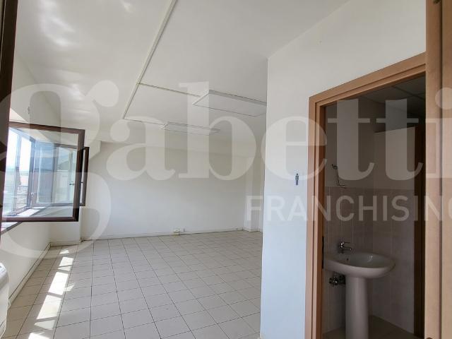 Ufficio in affitto a Quarto del Carnale, Roma Capitale