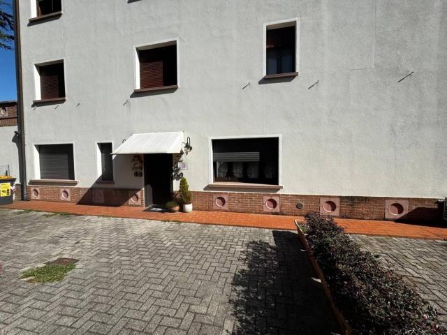 Ufficio in affitto a Unione dei comuni del Distretto Ceramico, Formigine