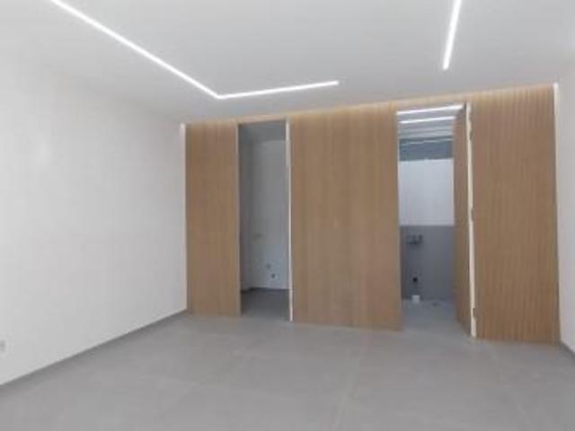 Ufficio in affitto a Frignano, Campania