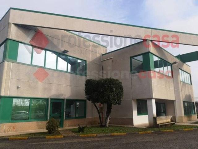 Ufficio in affitto a Frosinone, Lazio