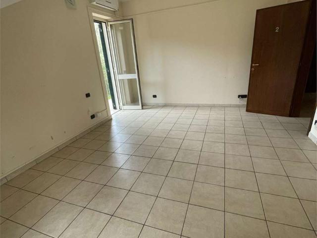 Ufficio in affitto a Frosinone, Lazio