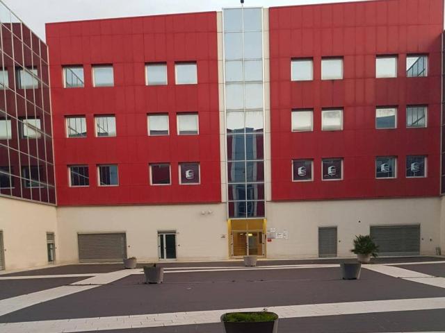 Ufficio in affitto a Frosinone, Lazio