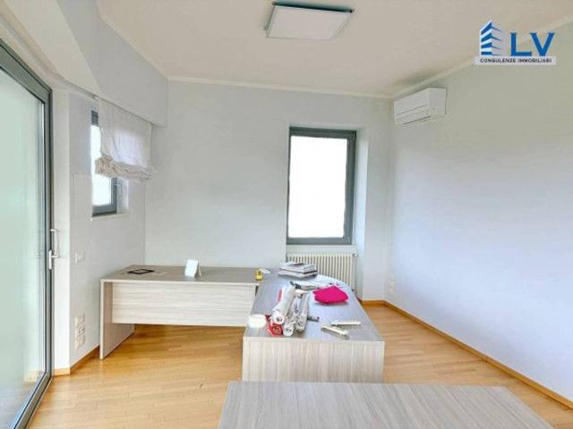 Ufficio in affitto a Frosinone, Lazio