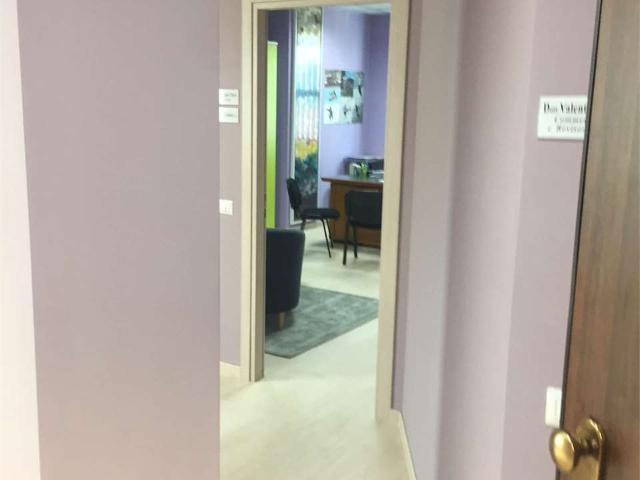 Ufficio in affitto a Frosinone, Lazio