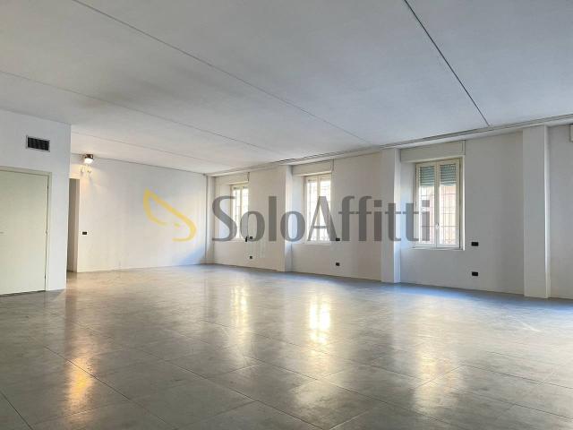 Ufficio in affitto a Sciarè, Gallarate