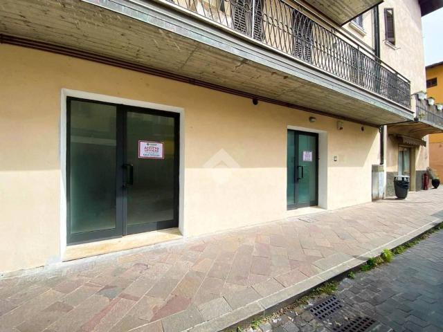 Ufficio in affitto a Comunità montana della Valle Sabbia, Gavardo