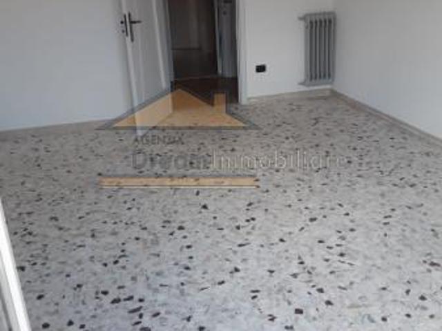 Ufficio in affitto a Giugliano In Campania, Campania