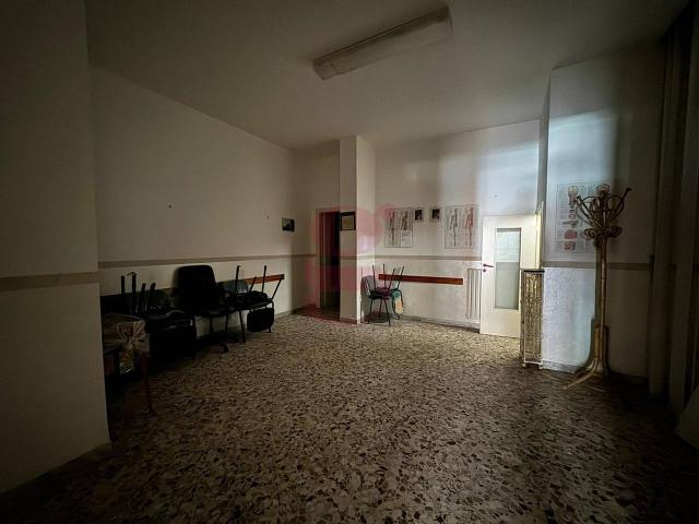 Ufficio in affitto a Gragnano, Campania