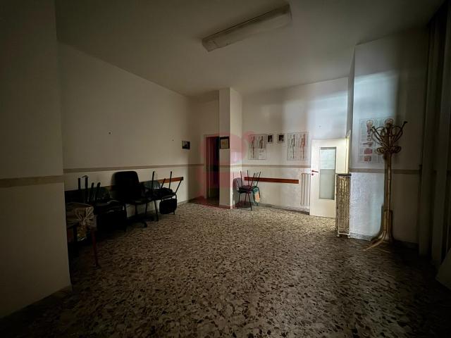 Ufficio in affitto a Gragnano, Campania
