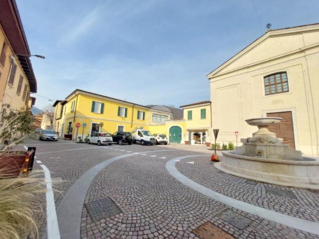 Ufficio in affitto a Gussago, Lombardia