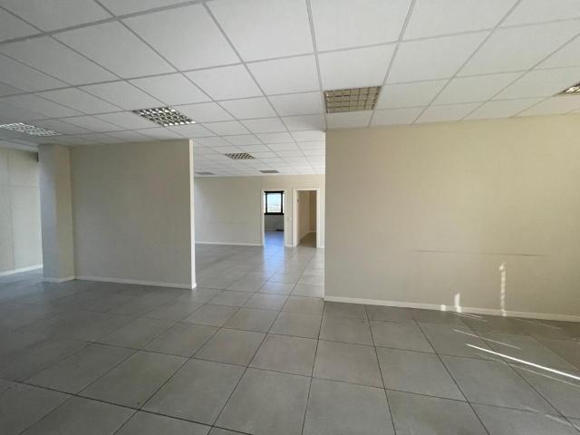 Ufficio in affitto a Inzago, Lombardia
