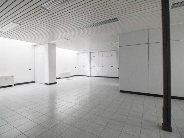 Ufficio in affitto a Inzago, Lombardia