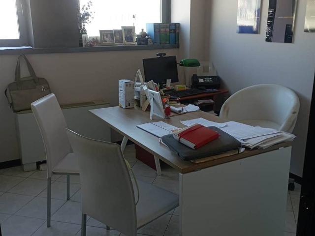 Ufficio in affitto a Sarbia, La Spezia