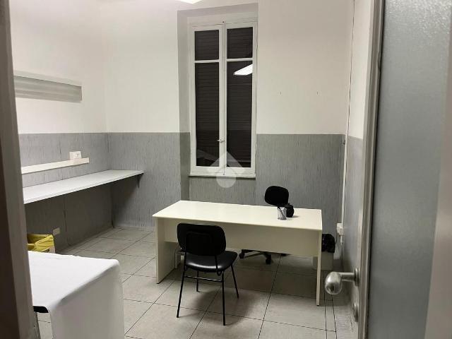 Ufficio in affitto a Fabiano Alto, La Spezia