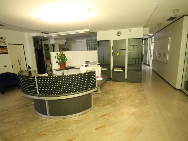 Ufficio in affitto a Überetsch-Unterland - Oltradige-Bassa Atesina, Laives - Leifers