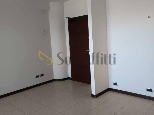 Ufficio in affitto a Nicolosi, Latina