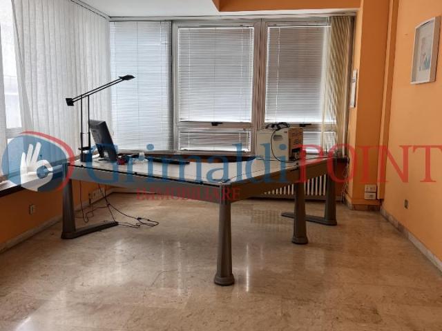 Ufficio in affitto a Puglia, Lecce