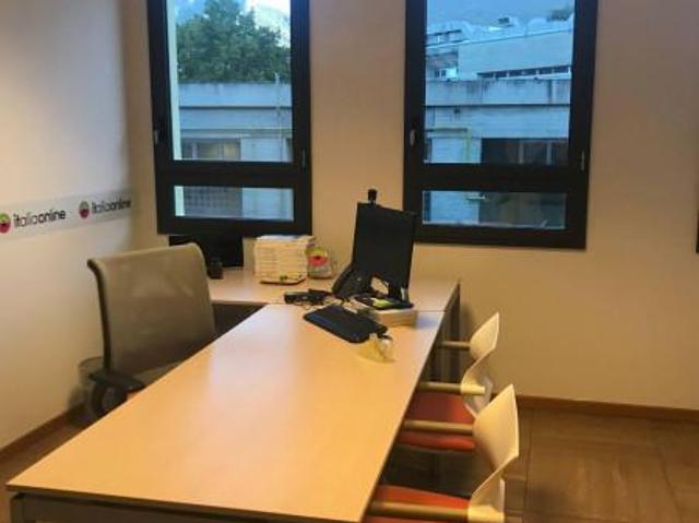 Ufficio in affitto a Santo Stefano, Lecco