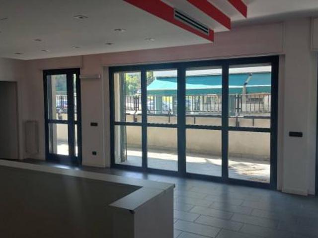 Ufficio in affitto a Legnano, Lombardia