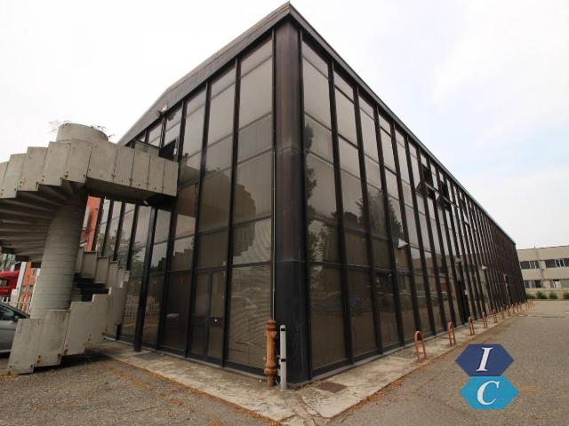 Ufficio in affitto a Oltresempione, Legnano