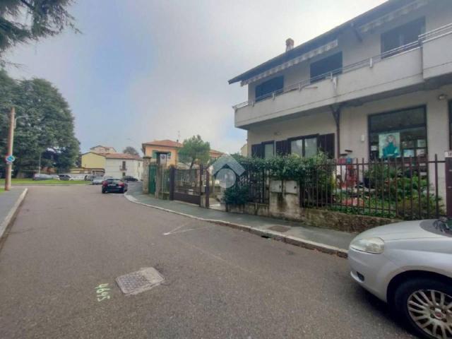 Ufficio in affitto a Oltresempione, Legnano