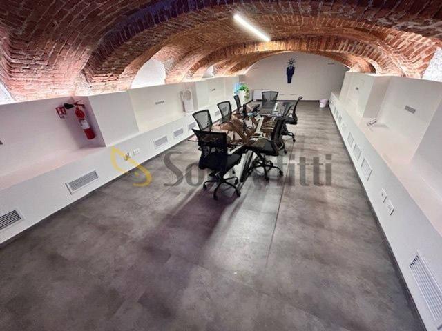 Ufficio in affitto a Oltresempione, Legnano