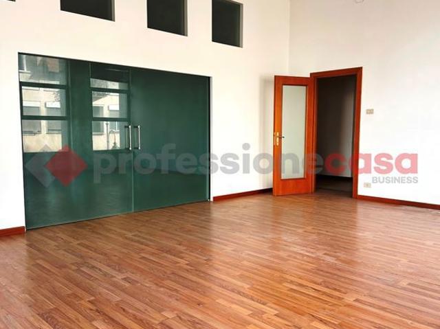 Ufficio in affitto a Livorno