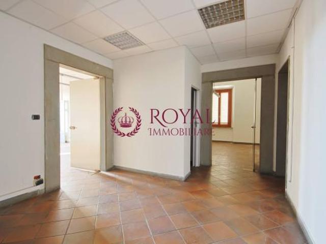 Ufficio in affitto a Livorno, Toscana