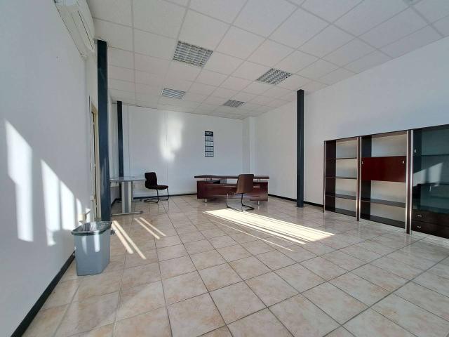 Ufficio in affitto a Livorno, Toscana