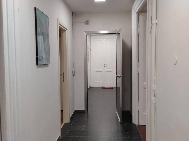 Ufficio in affitto a Via Cairoli, Livorno