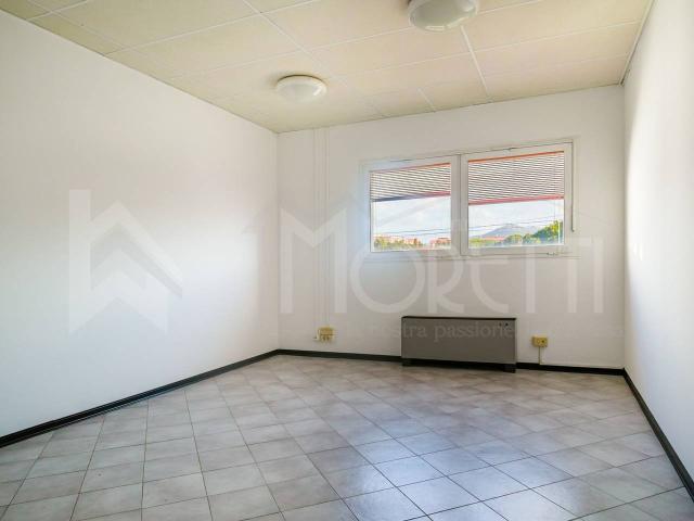 Ufficio in affitto a Livorno, Toscana