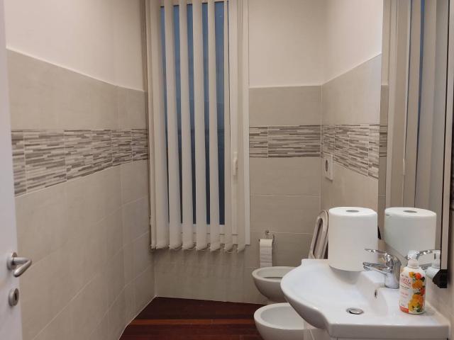 Ufficio in affitto a Livorno