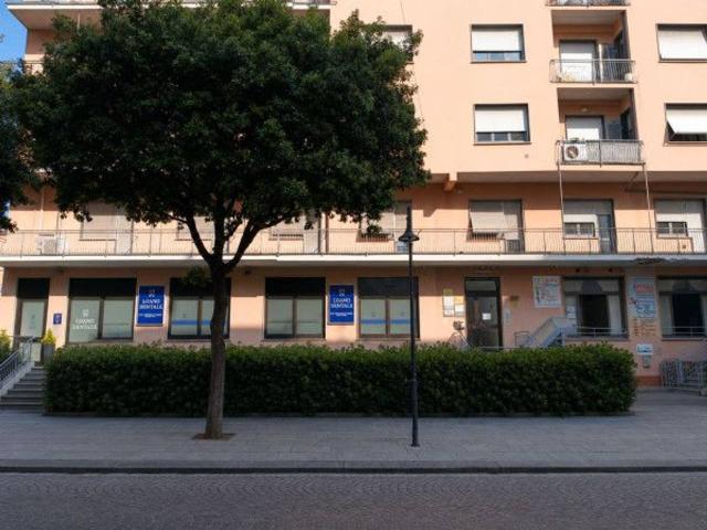 Ufficio in affitto a Loano, Liguria