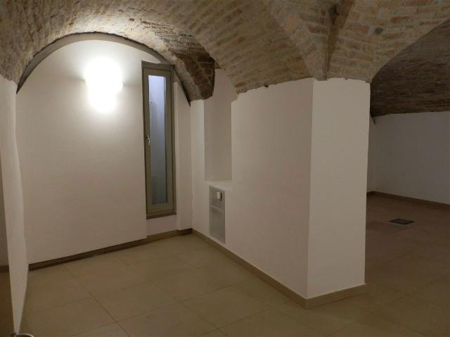 Ufficio in affitto a Revellino, Lodi