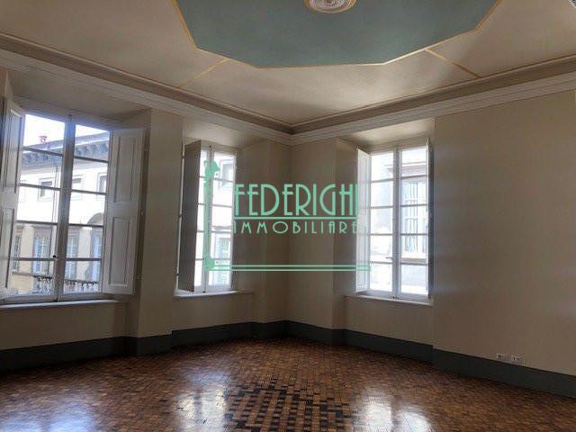 Ufficio in affitto a Bagni Di Lucca Ponte, Lucca