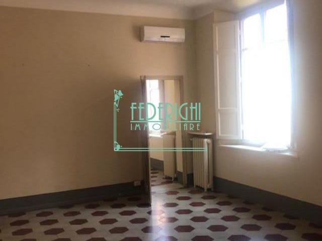 Ufficio in affitto a Bagni Di Lucca Ponte, Lucca