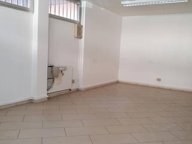 Ufficio in affitto a Sant'Anna, Bagni Di Lucca Ponte